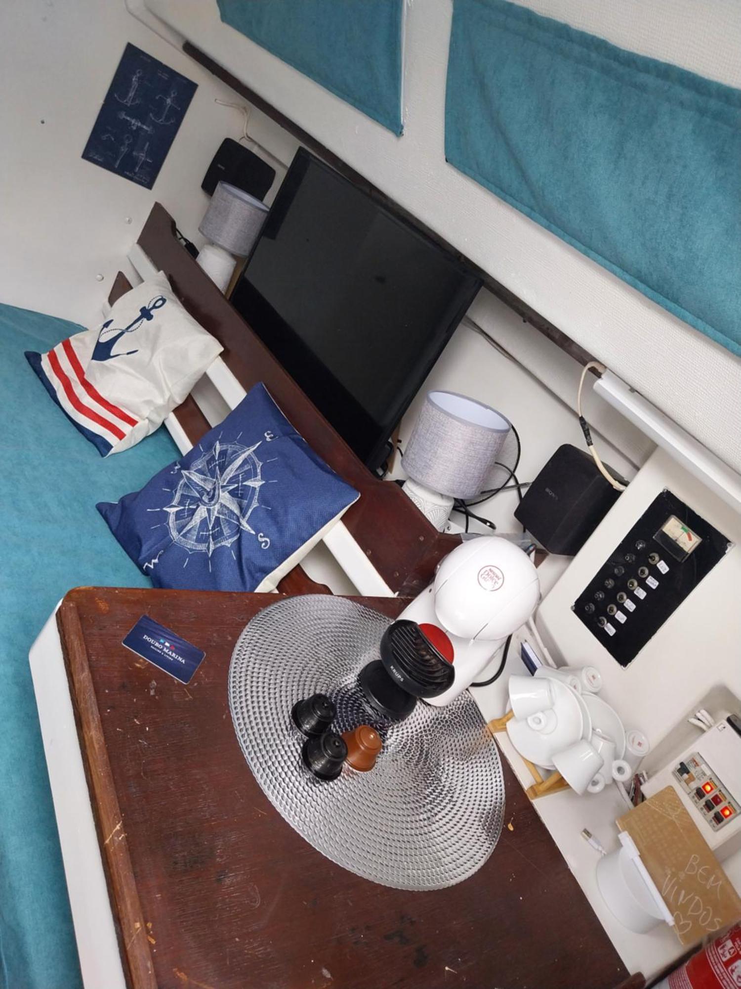 Navegar No Douro - Navegacao E Turismo Unipessoal, Lda Hotel บีลาโนวาเดกายา ภายนอก รูปภาพ