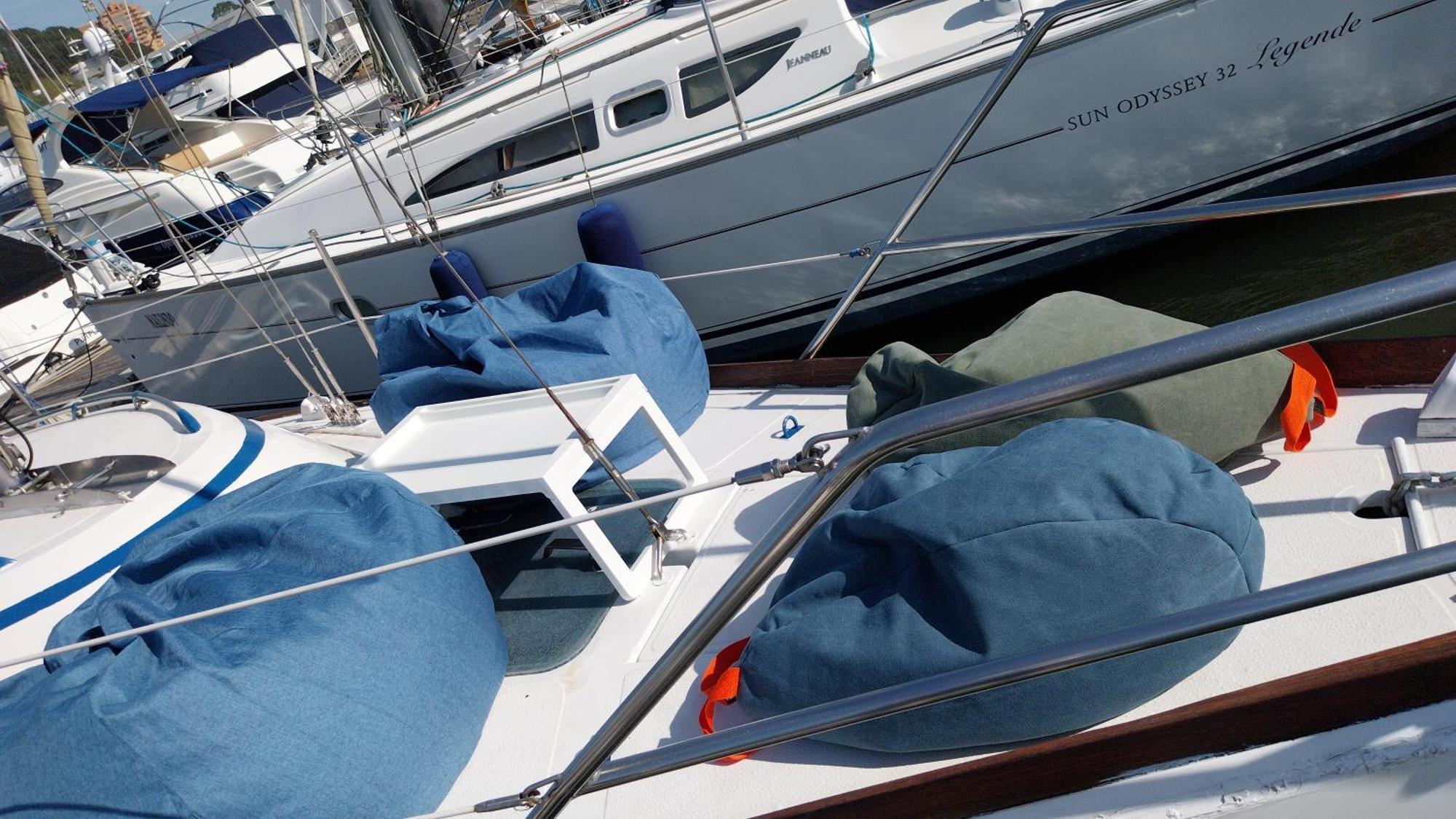 Navegar No Douro - Navegacao E Turismo Unipessoal, Lda Hotel บีลาโนวาเดกายา ภายนอก รูปภาพ